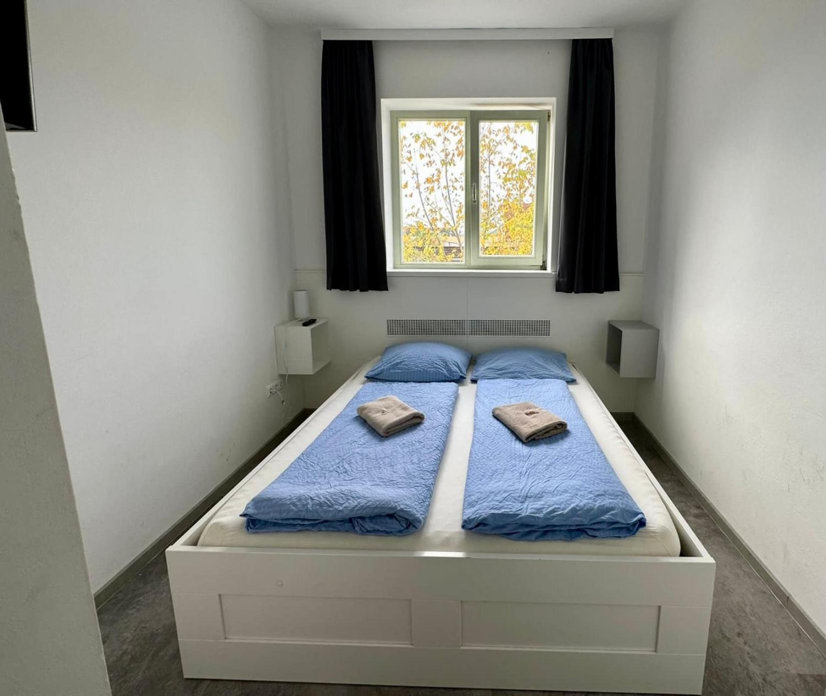 Junges Hotel Melk Esterno foto
